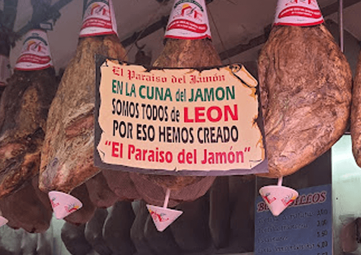 Cartel en el local